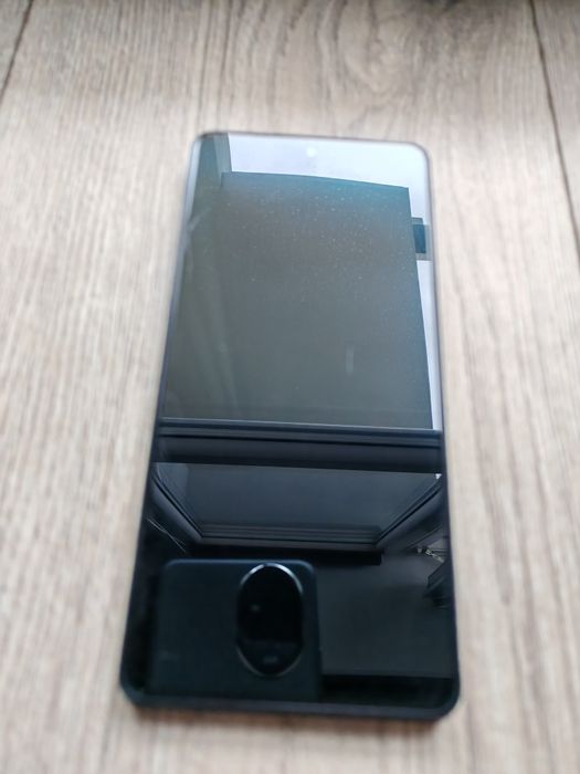 Infinix note 30 pro używany z oryginalna ładowarką i przewodem usbc