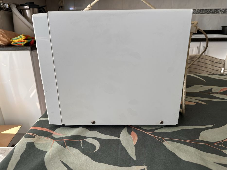 Microondas Whirlpool AMW561/PMWH