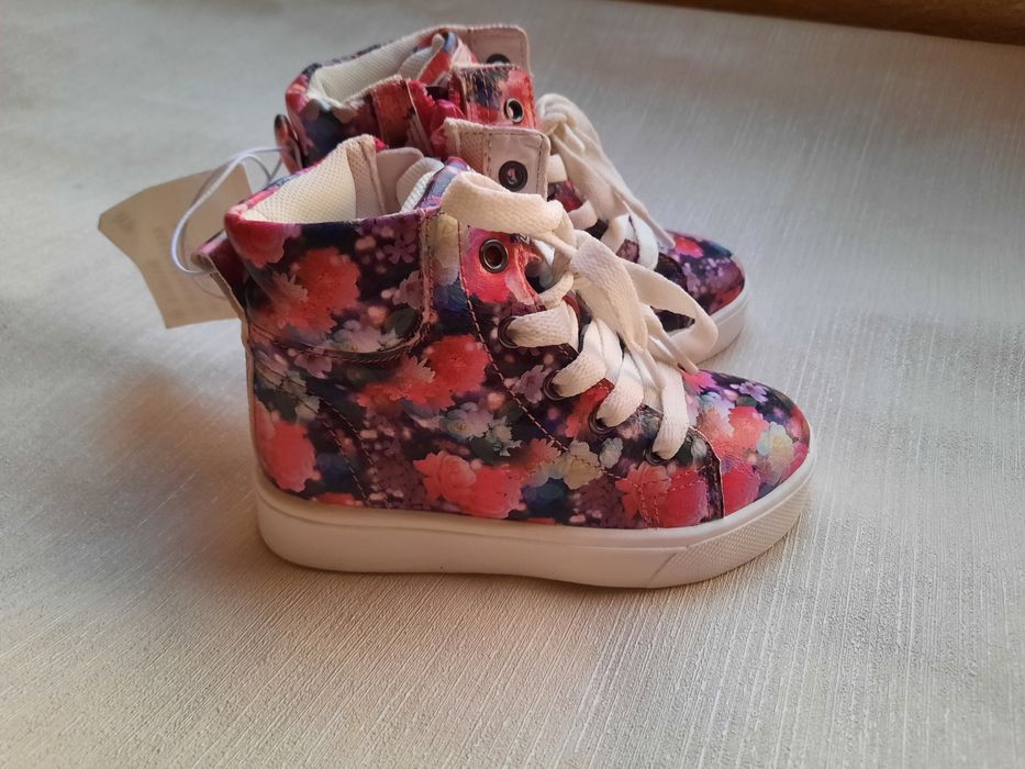 Кросiвки високi,хайтопи на дiвчину НМ 24 р