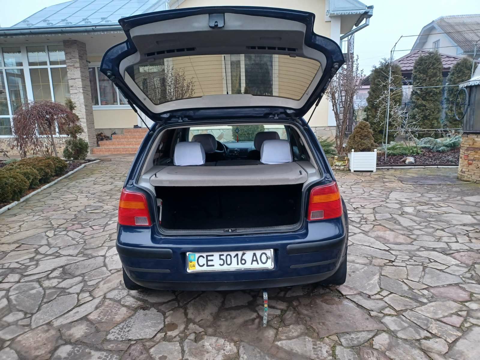 Фольксваген  Golf 4