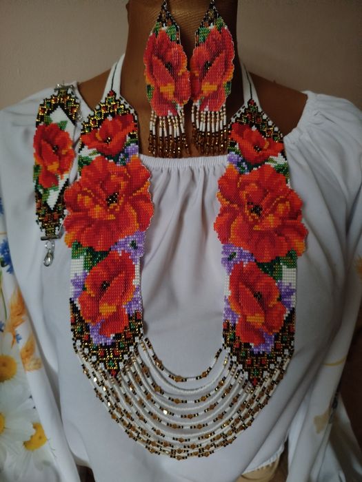 Гердан кутовий з бісеру