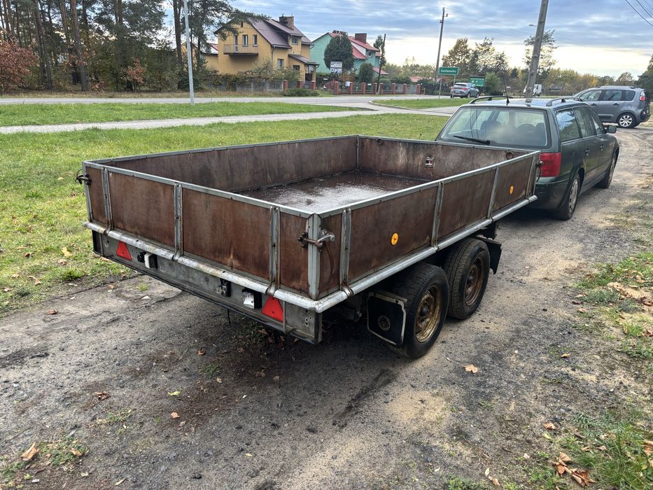 Przczepka wywrotka 3 trony kiper  do busa