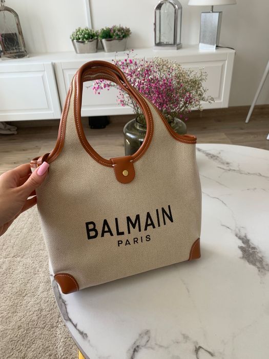 Torebka balmain z metkami, woreczkiem pkurzowym