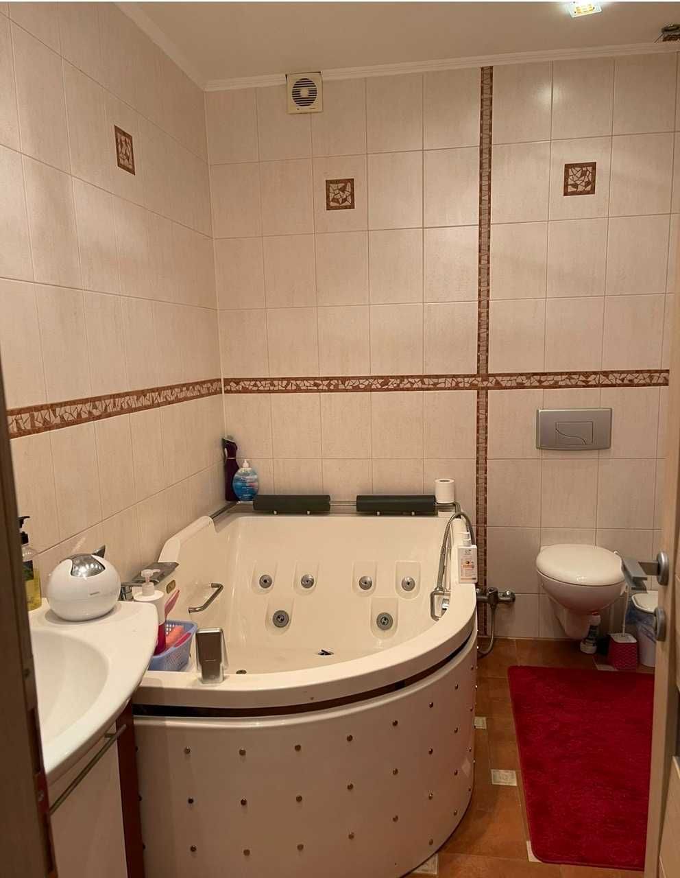 Продам коттедж возле моря ЛД