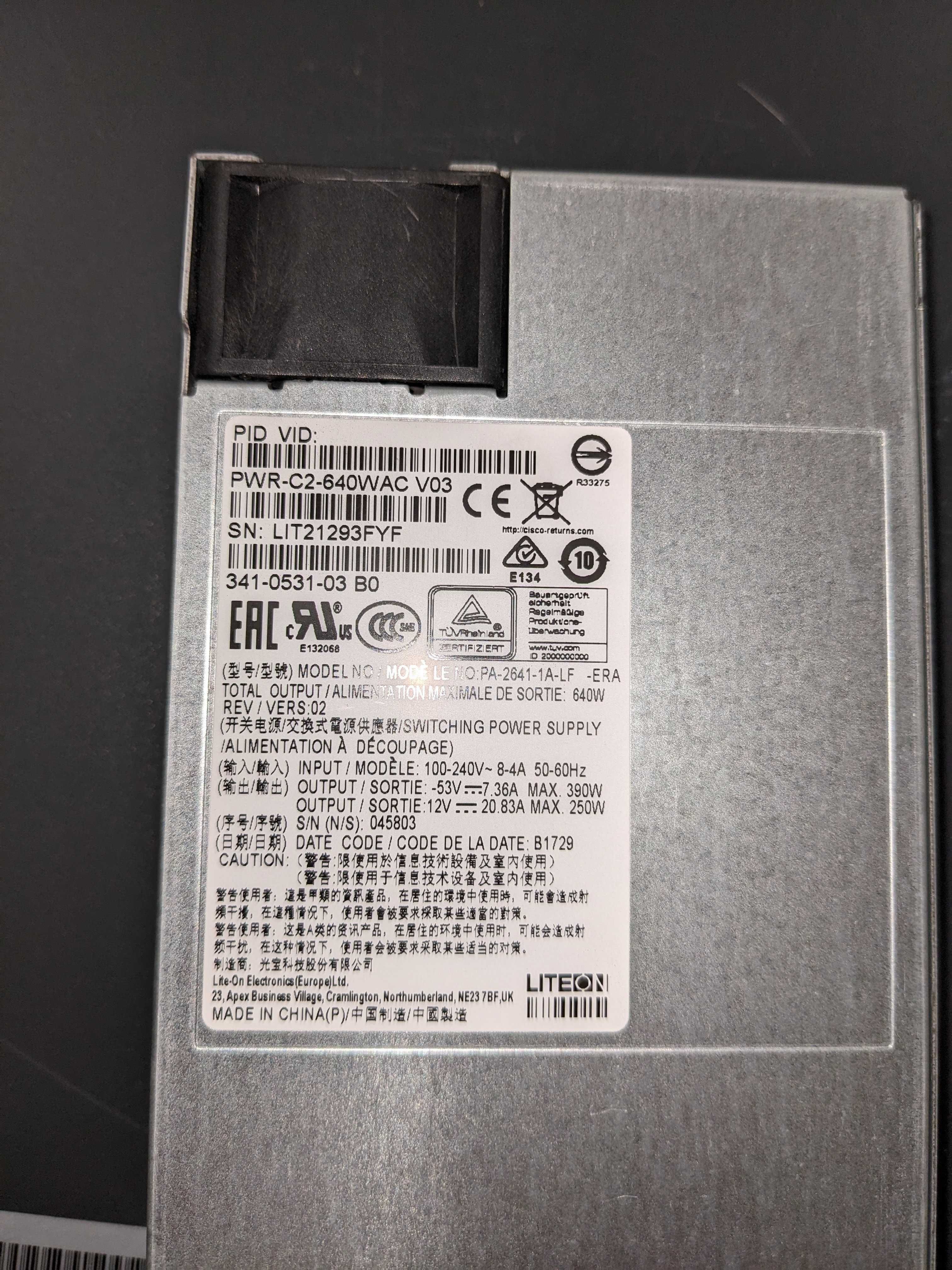 Продам Cisco Catalyst 3650 48 портів  POE+ гігабітний  L3 Switch