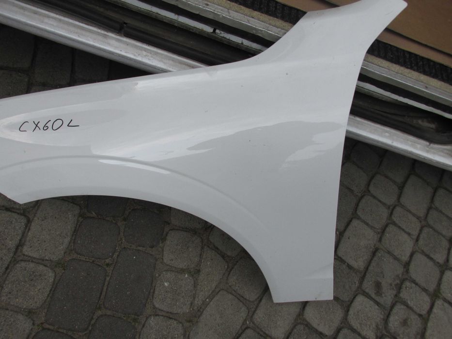 Błotnik lewy Volvo CX60, oryginał, bez uszkodzeń