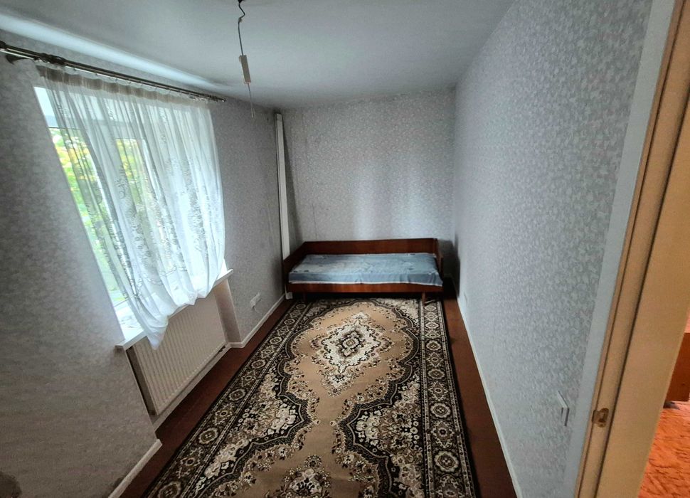 Оренда 2-к квартири в центрі с. Нові Петрівці