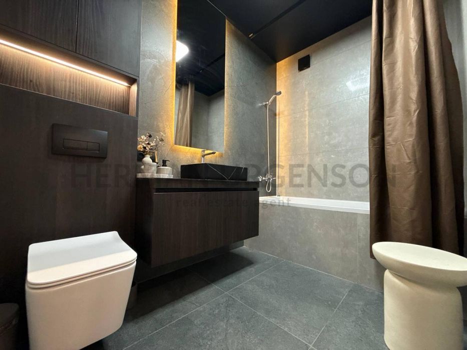 Продаж 1к квартири 47 м.кв / ЖК Crystal, вул. Бобяка