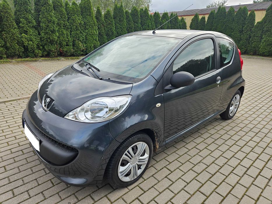 Peugeot 107  2006r - ładny stan / prosta wersja