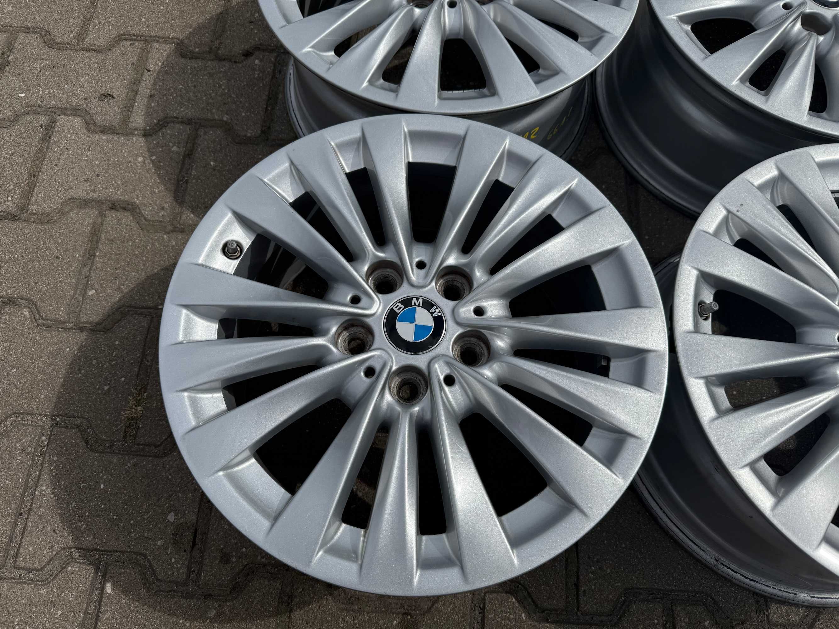 4X Felgi Oryginał BMW 1 F40 BMW 2 F44 F45  7JX16  5x112x66,6  ET52