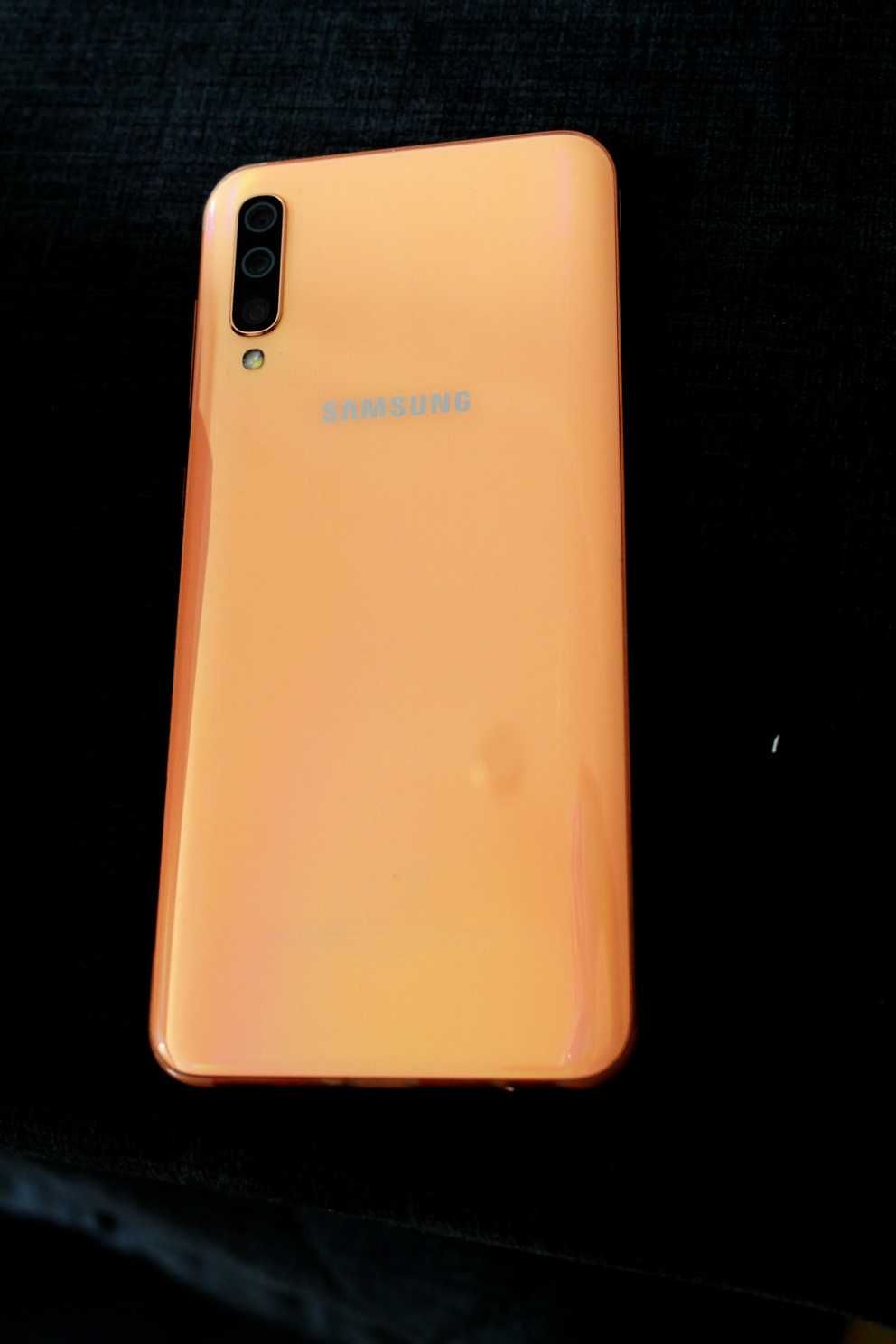 Smartfon Samsung Galaxy A50 pastelowy koral