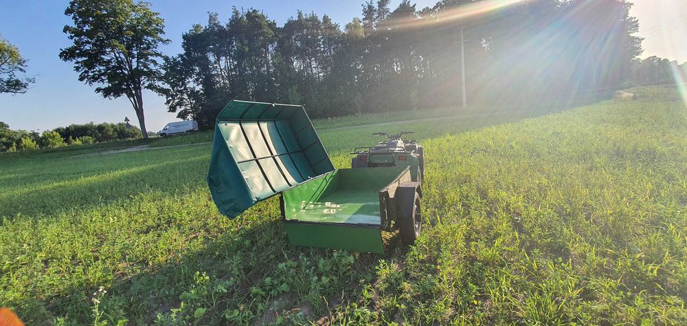 Quad Kawasaki KLF 400 z PRZYCZEPĄ