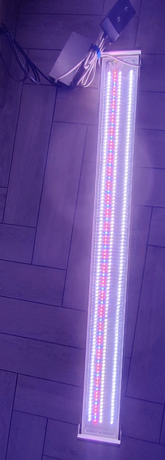 Lampa do akwarium