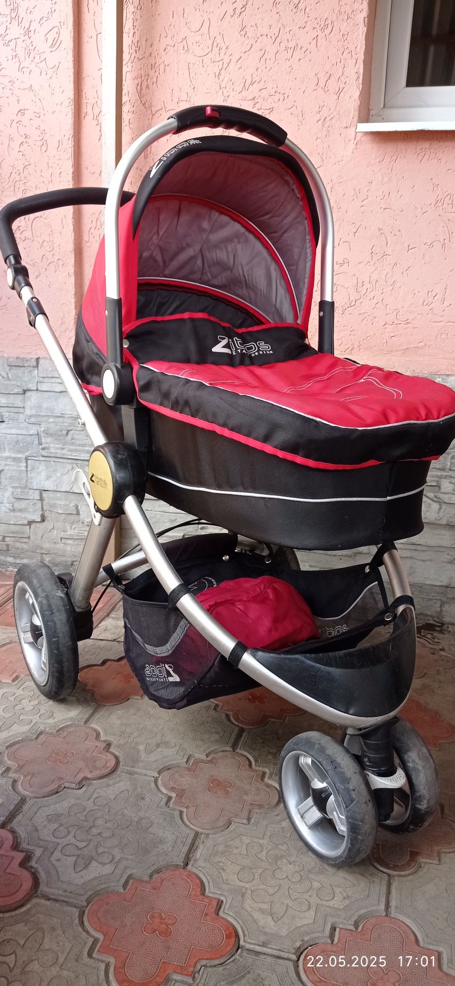 Продам коляску Италия