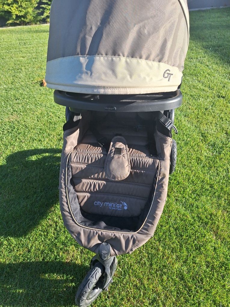 Wózek Baby Jogger City Mini GT z gondolą