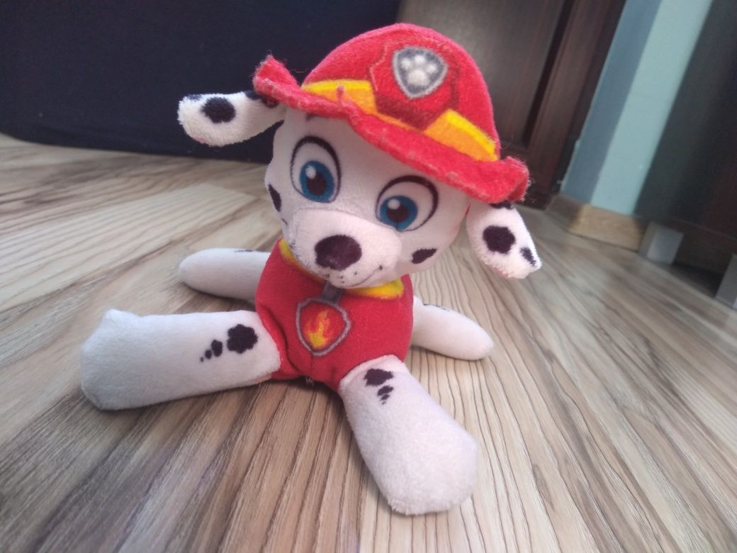 Maskotka piesek Marshall Psi patrol 20 cm