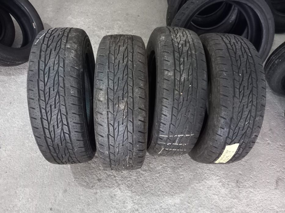 2 Pneus 205/70R15 Continental 4x4
