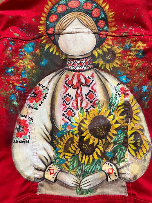 Джинсова куртка з ручним розписом Берегиня