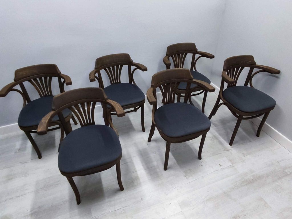 Krzesła Thonet Wachlarz z podłokietnikiem Fameg. 50 szt