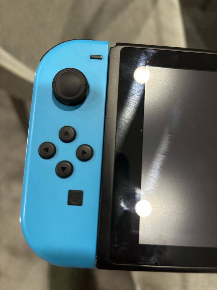 Nintendo Switch como NOVO e com muitos extras