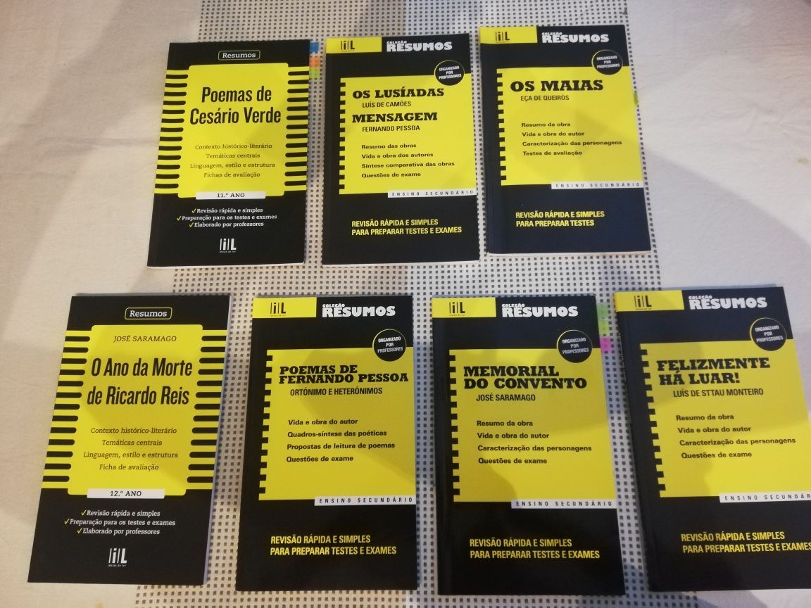 Vários livros de preparação para testes e exames 12°ano