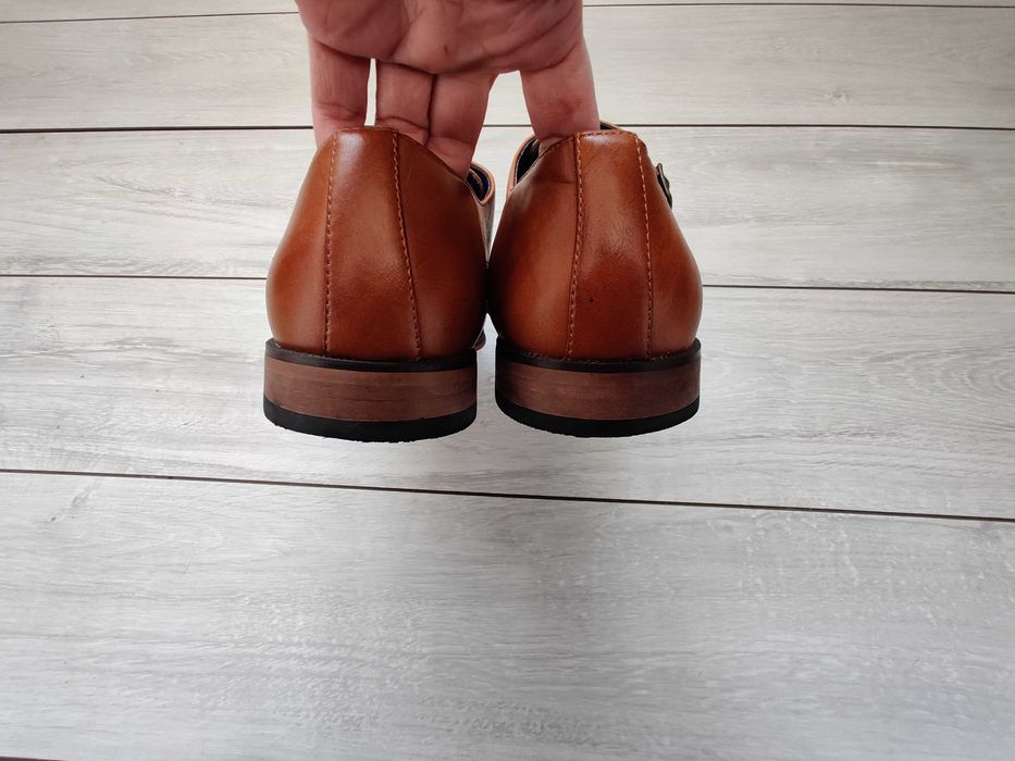 Зручні чоловічі шкіряні туфлі на стопу 28 см charles southwell