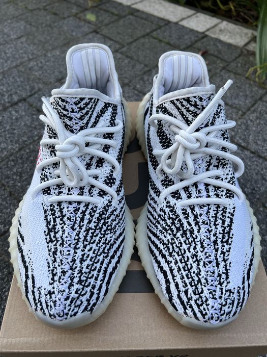 Adidas Yeezy Boost 350 V2 Zebra buty sneakersy niskie białe 42 2/3