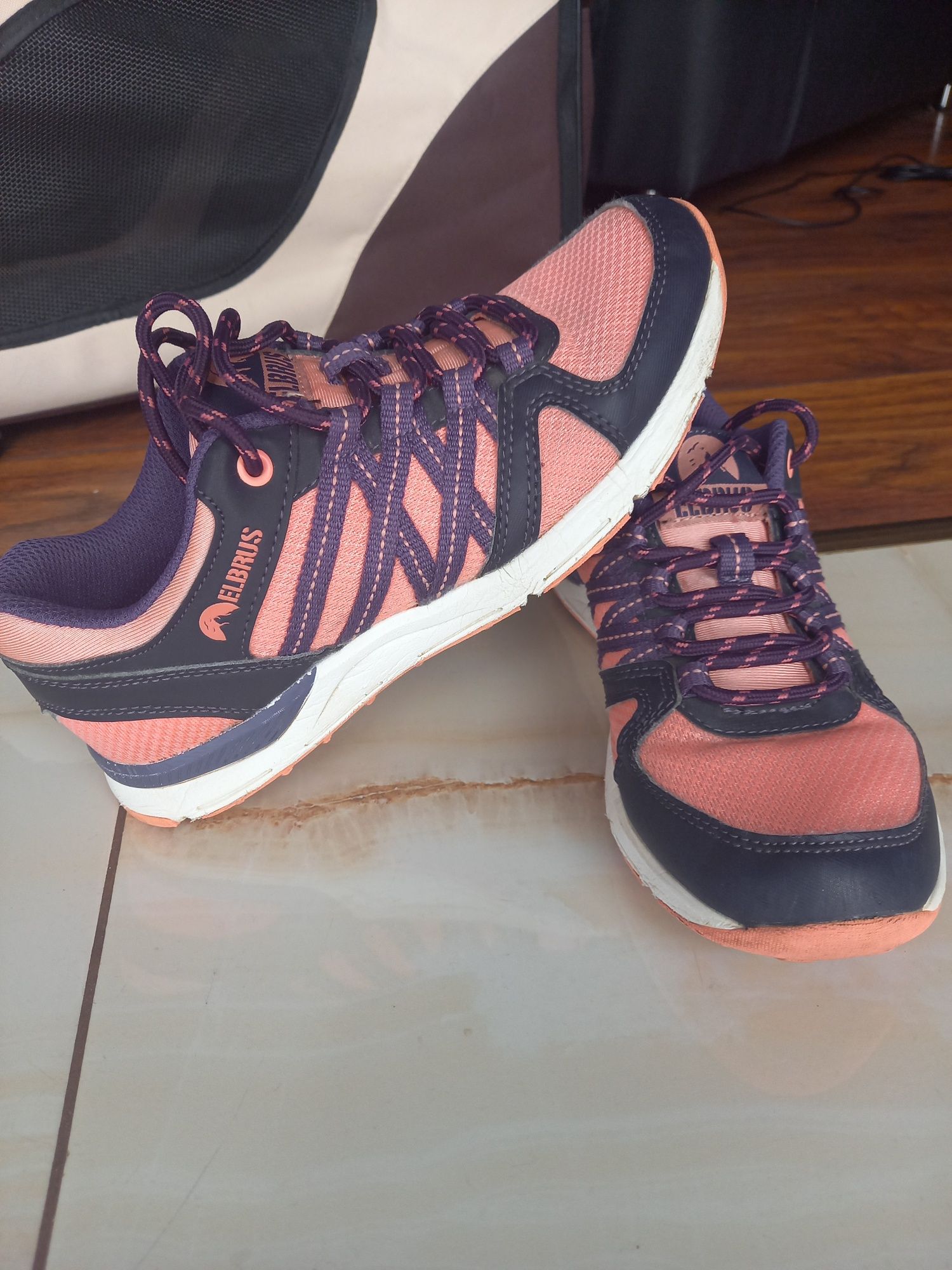 Buty Elbrus r 36