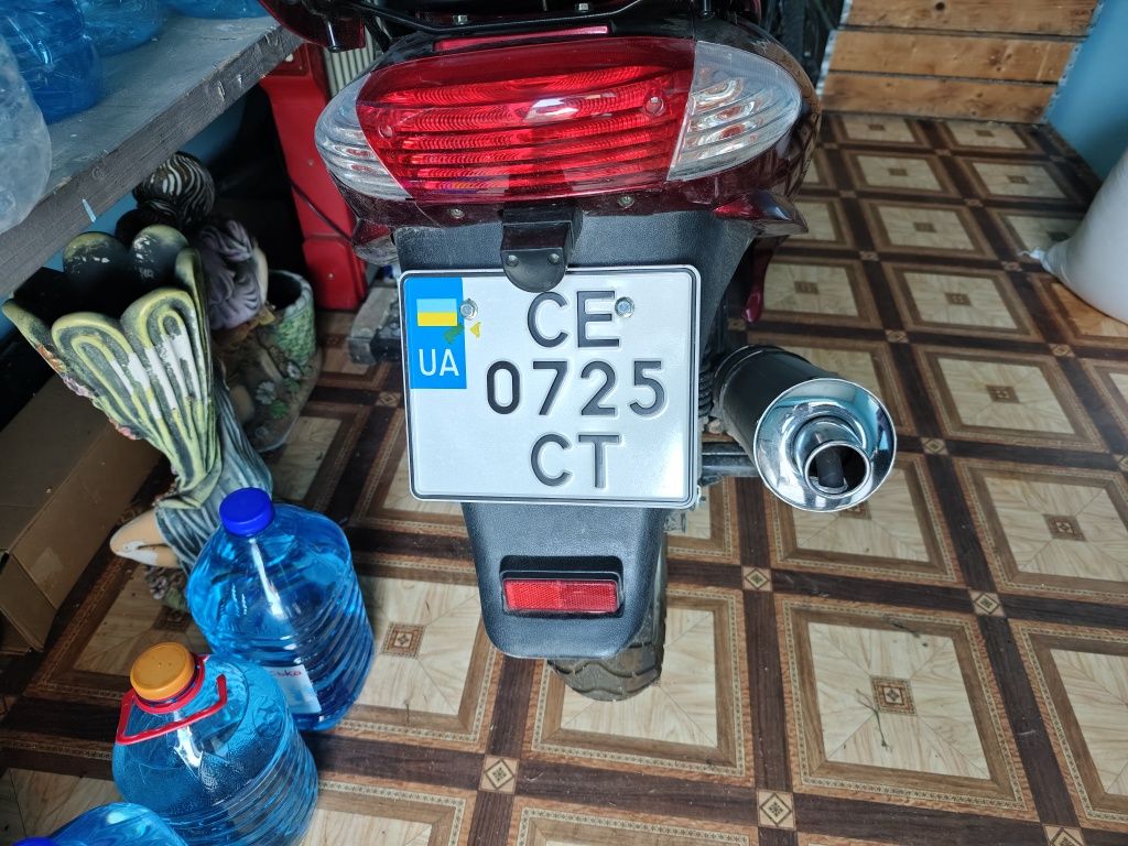 Продам скутер STORM YB150T-15D
