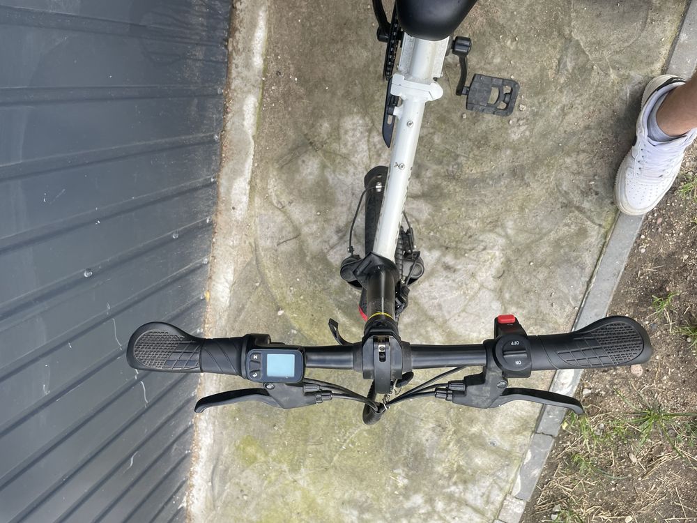 Rower skladak elektryk DVU