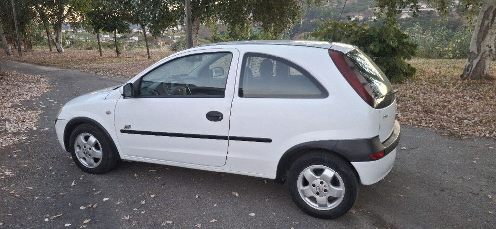 Opel corsa c 1.7