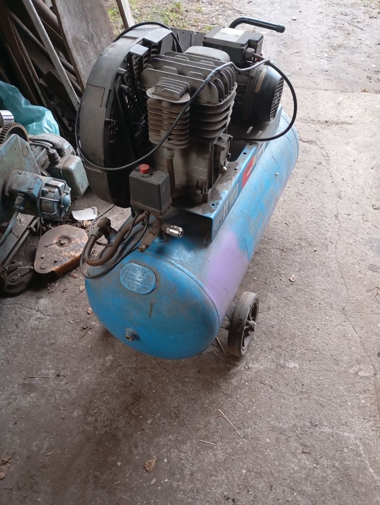 Kompresor sprężarka lt 100