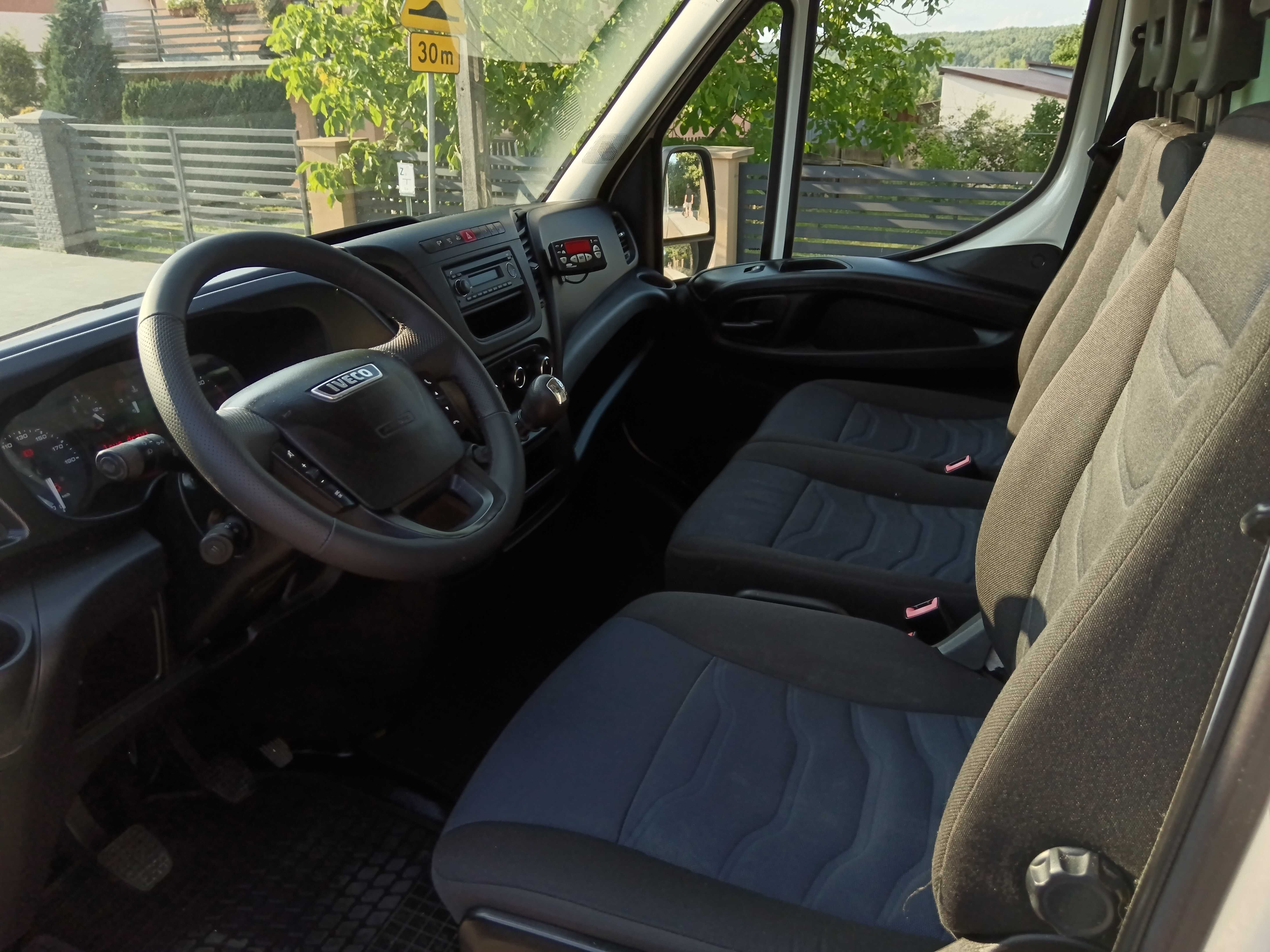 Iveco Daily 35c14 Chłodnia Izoterma 3.4m CARRIER XARIOS 350 winda
