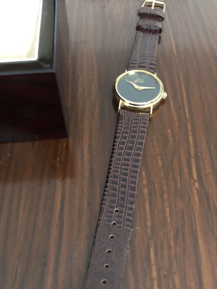 Zabytkowy zegarek męski lub damski francuski Jean Larive Vintage