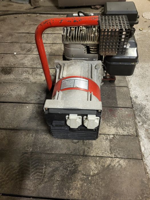 Agregat , Briggs  & stratton  profesjonalny sprzęt