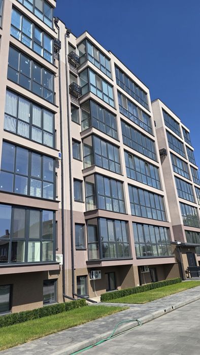 Продам квартиру новострой ЖК Левобережный левый берег ипотека єОселя