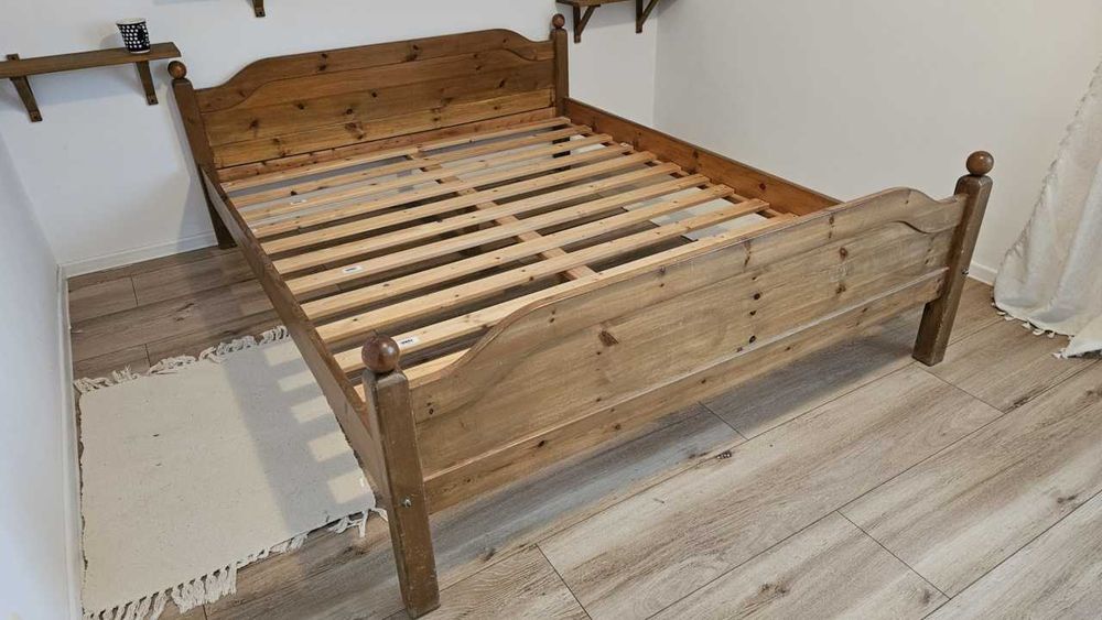 Łóżko drewniane, sosna, solidne, duże 160x 200cm materace