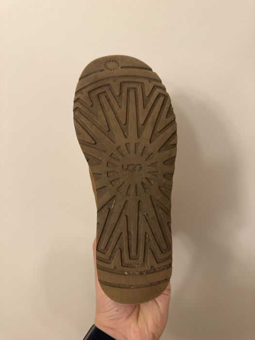 Kozaki śniegowce botki trzewiki UGG S/N 5815 EU38