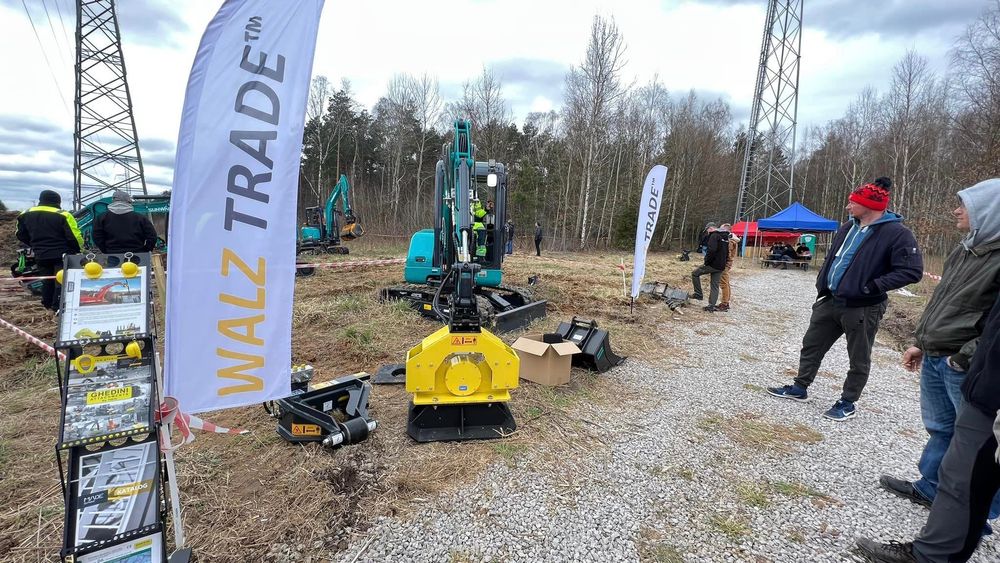 Wibromłot do wbijania pali do koparki, koparko ładowarki GHEDINI.Kafar