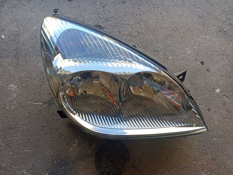 ótica direita citroen c5 ano 2001