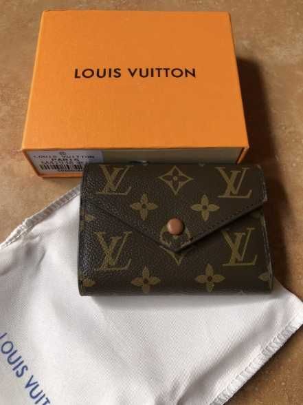 LOUIS VUITTON Victorine Portfele