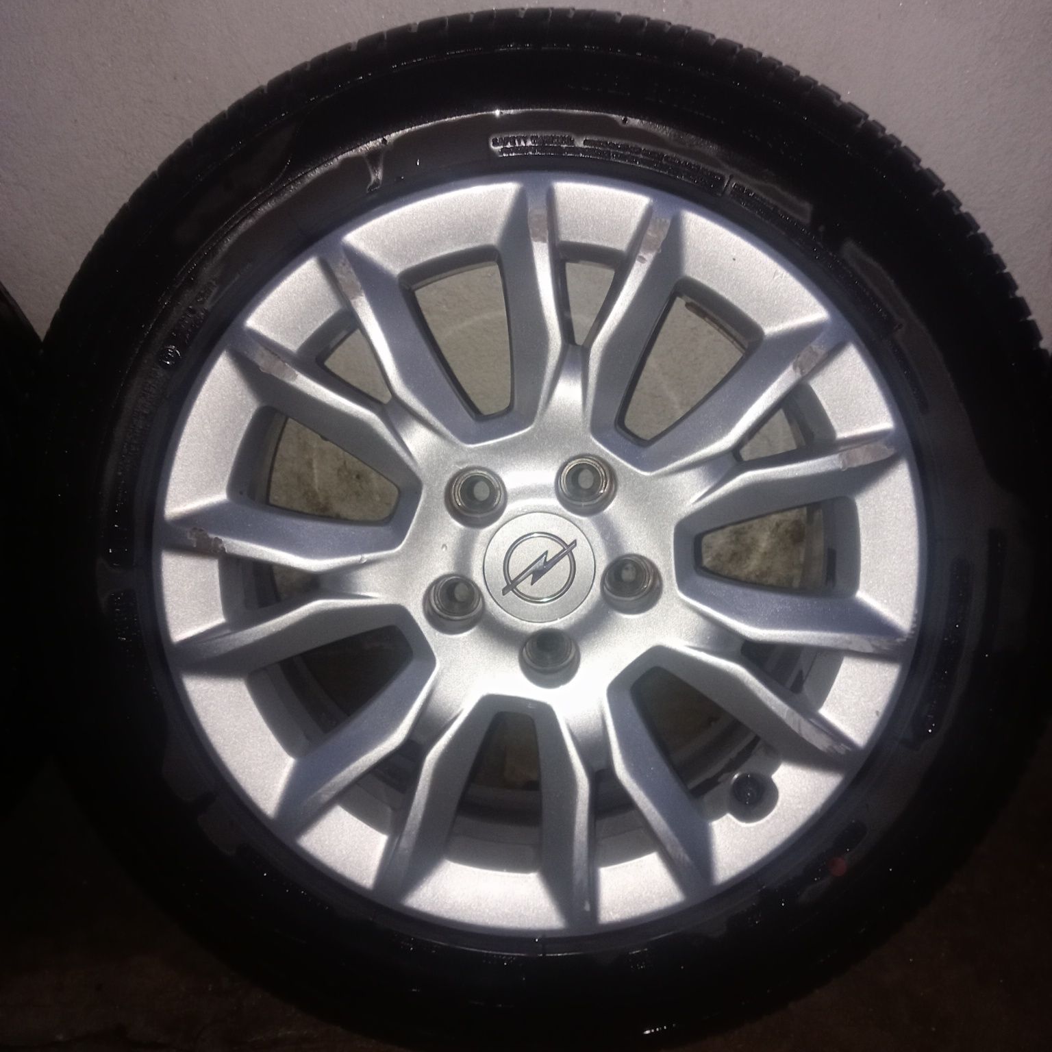 4 Jantes Opel 16 com pneus semi novos