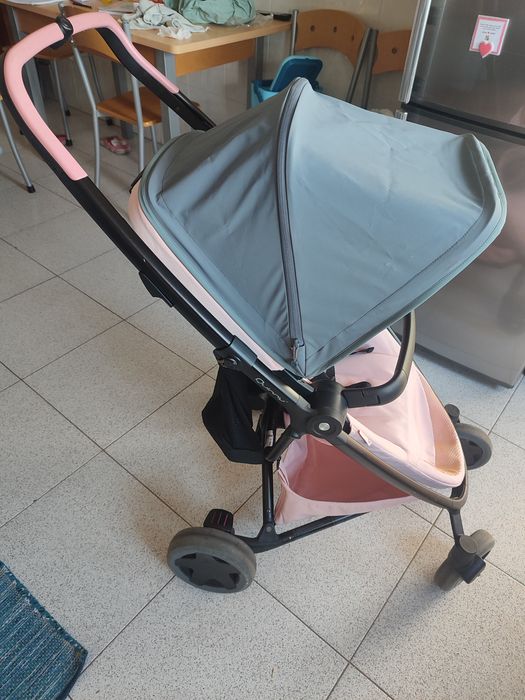 Carrinho Quinny rosa