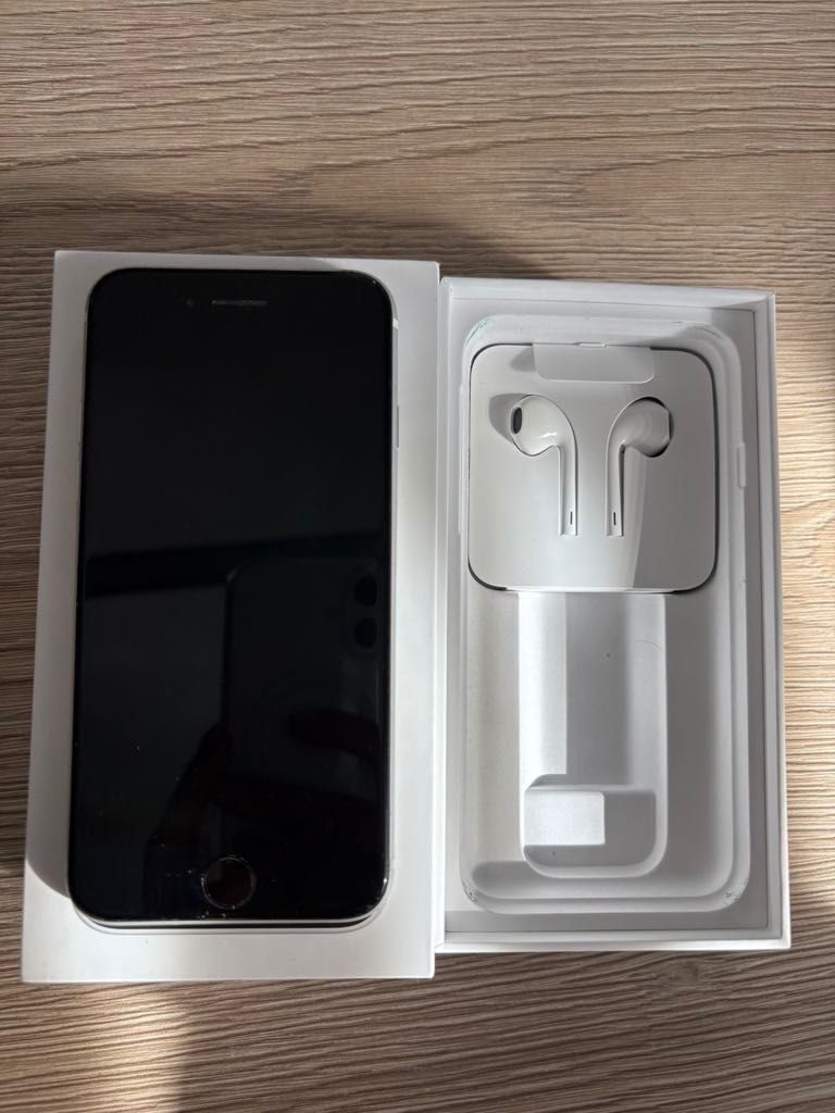 iPhone SE 2020, 128GB