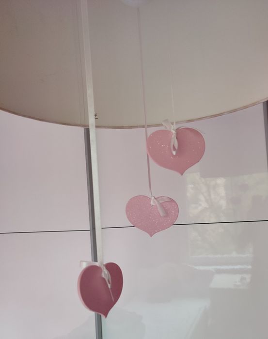 Lampa wisząca do pokoju dziecięcego