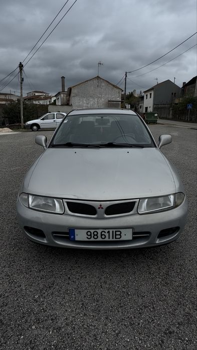 Mitsubishi carisma 1.9 cls