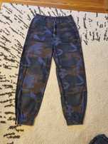 Spodnie r 36 S Pull & Bear jogery spodenki moro