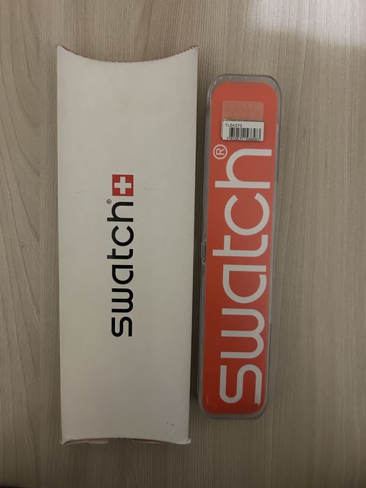 Годинник  SWATCH YLS437G