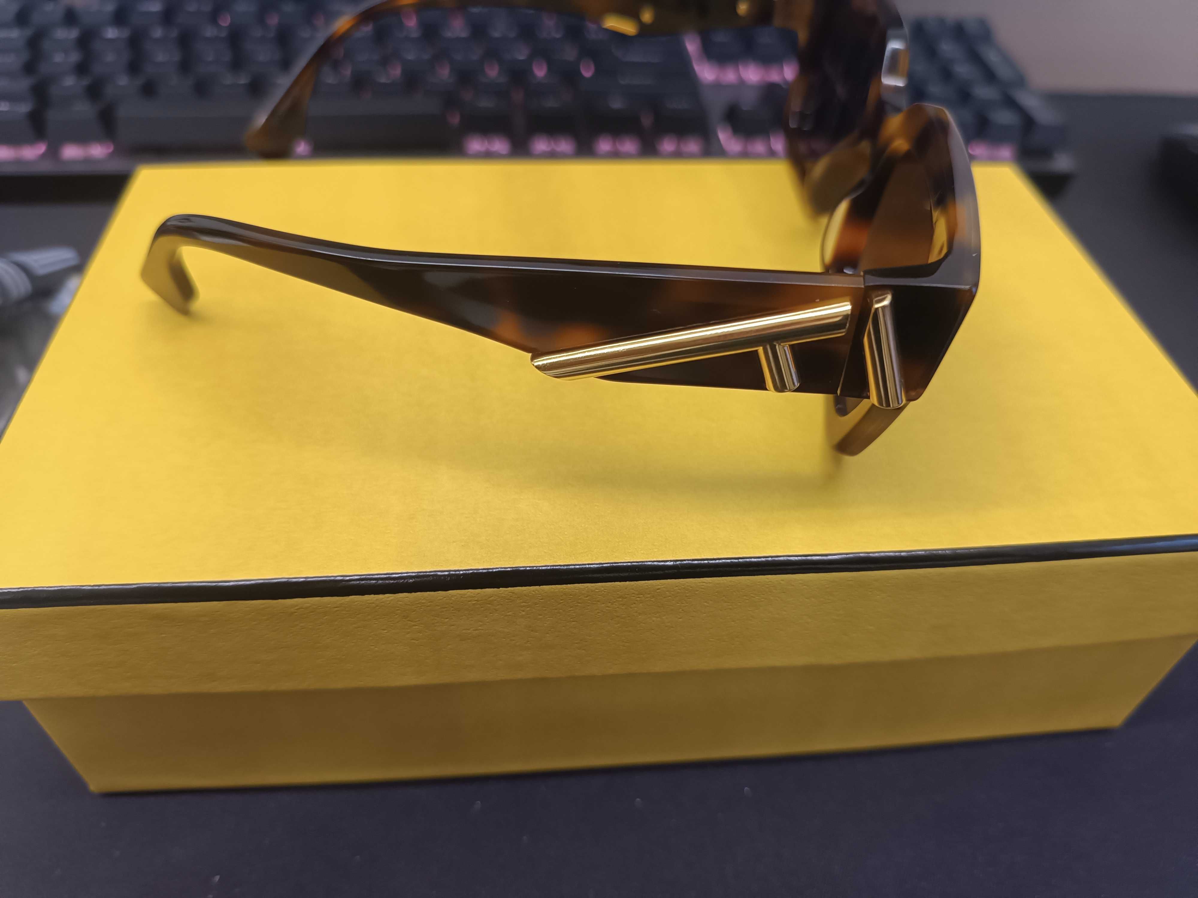 Женские солнцезащитные очки FENDI First FOL054V1PF0YVR  оригинал!!!
