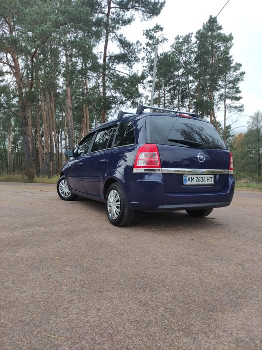 Opel Zefira B 2012 p 1.6 газ/бенз.